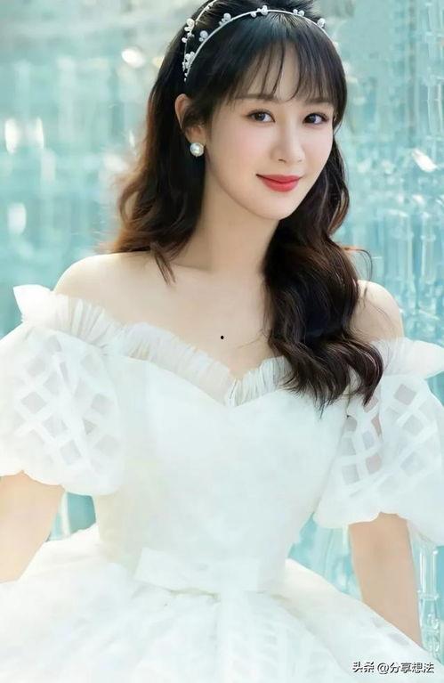 杨紫最新照片,清新脱俗美不胜收